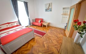 Balcescu Residence